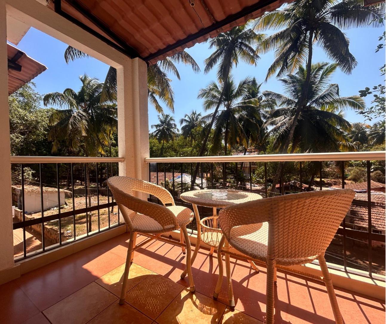 Jungle Hut-Annabelle'S Beach Apartments At Bernard Simao,Calangute,Goa Candolim Exterior foto